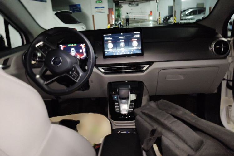 Used BYD Yuan Pro 2021 401 km Deluxe Version Center Console