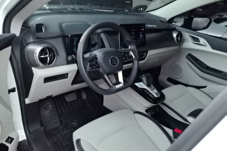 Used BYD Yuan Pro 2021 401 km Deluxe Version Center Console