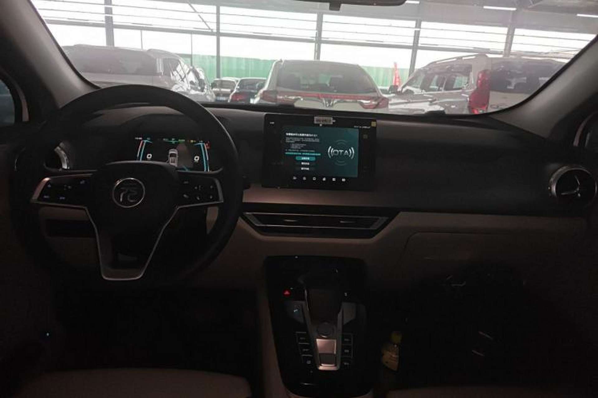 Used BYD Yuan Pro 2021 401 km Luxury Version Center Console