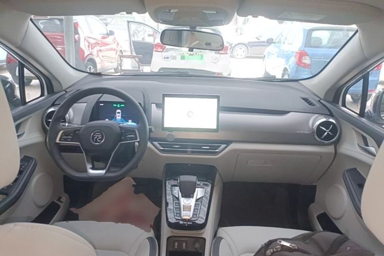 Used BYD Yuan Pro 2021 401 km Luxury Version Center Console