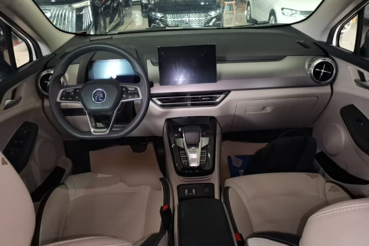 Used BYD Yuan Pro 2021 401 km Deluxe Version Center Console