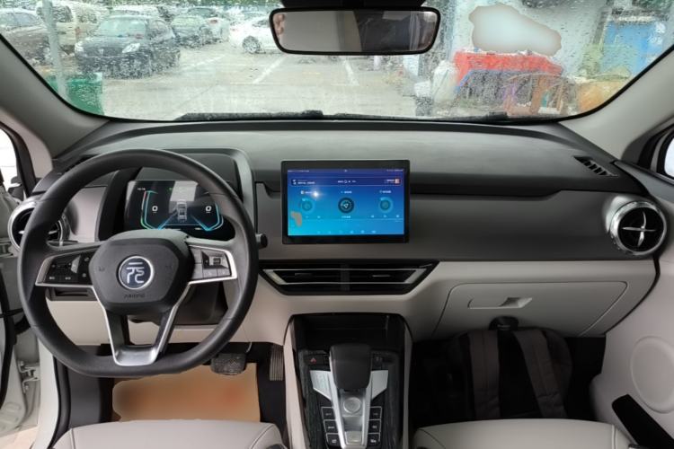 Used BYD Yuan Pro 2021 401 km Deluxe Version Center Console