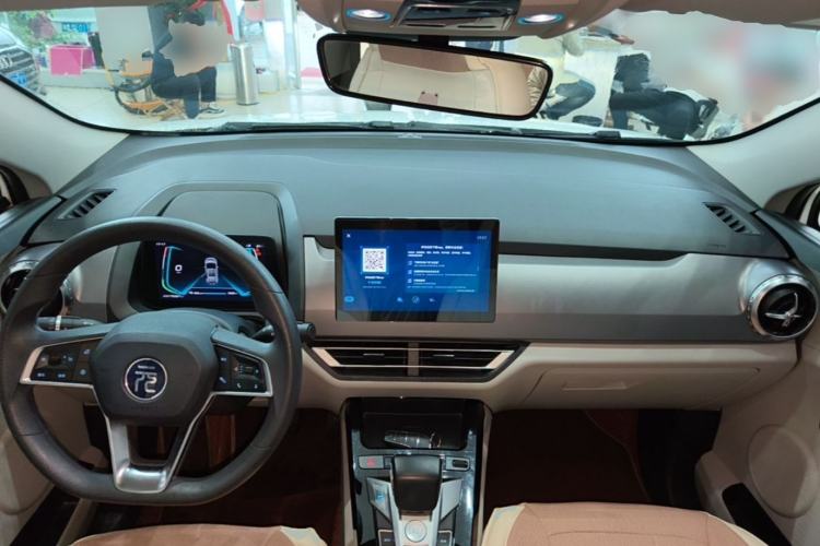 Used BYD Yuan Pro 2021 401 km Deluxe Version Center Console