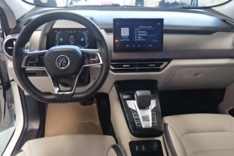 Used BYD Yuan Pro 2021 401 km Luxury Version Center Console