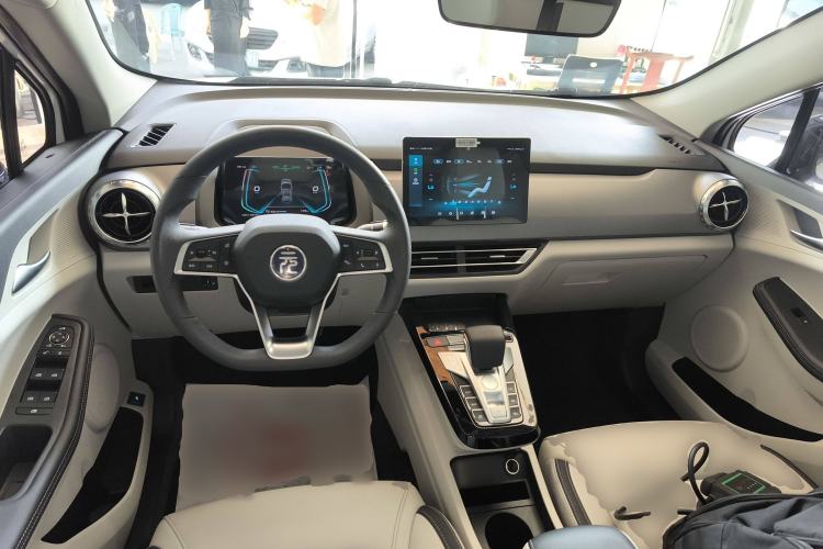 Used BYD Yuan Pro 2021 401 km Deluxe Version Center Console