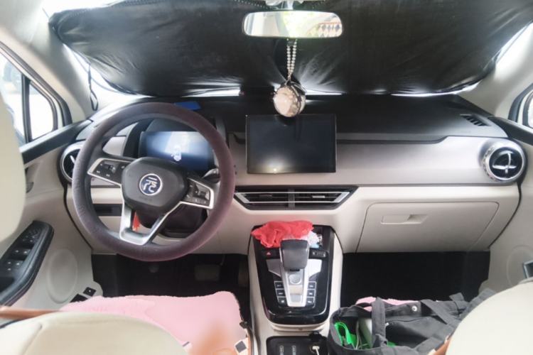 Used BYD Yuan Pro 2021 401 km Luxury Version Center Console