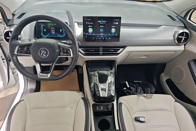 Used BYD Yuan Pro 2021 401 km Deluxe Version Center Console