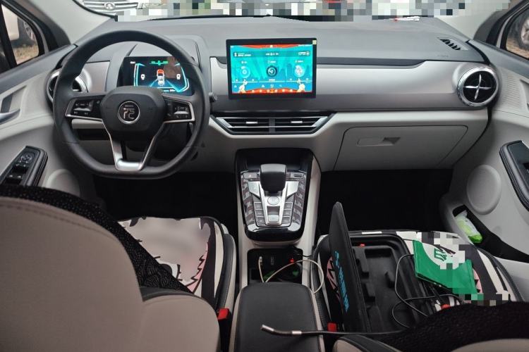 Used BYD Yuan Pro 2021 401 km Luxury Version Center Console