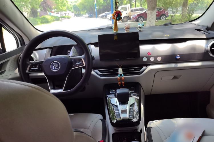 Used BYD Yuan Pro 2021 401 km Deluxe Version Center Console
