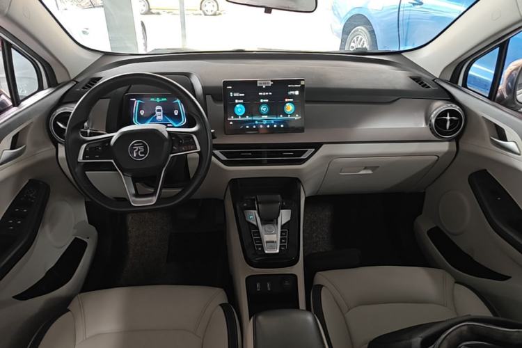 Used BYD Yuan Pro 2021 401 km Luxury Version Center Console