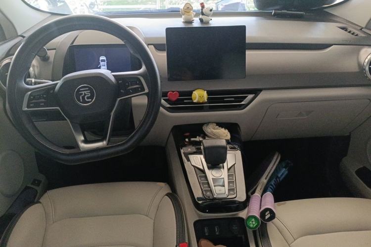 Used BYD Yuan Pro 2021 401 km Luxury Version Center Console