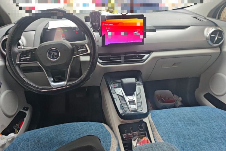 Used BYD Yuan Pro 2021 401 km Luxury Version Center Console