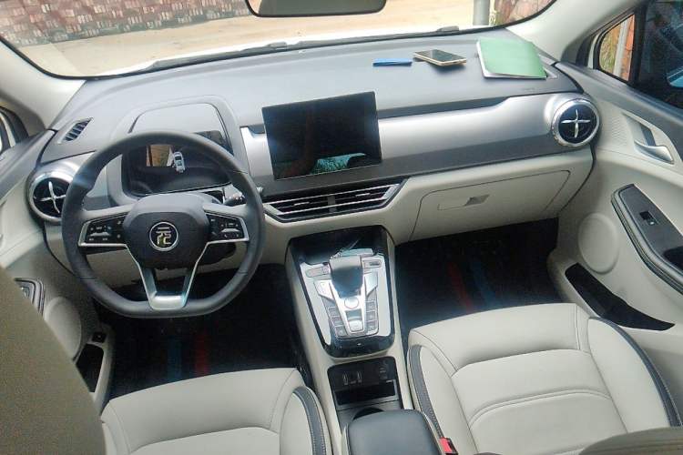 Used BYD Yuan Pro 2021 401 km Deluxe Version Center Console