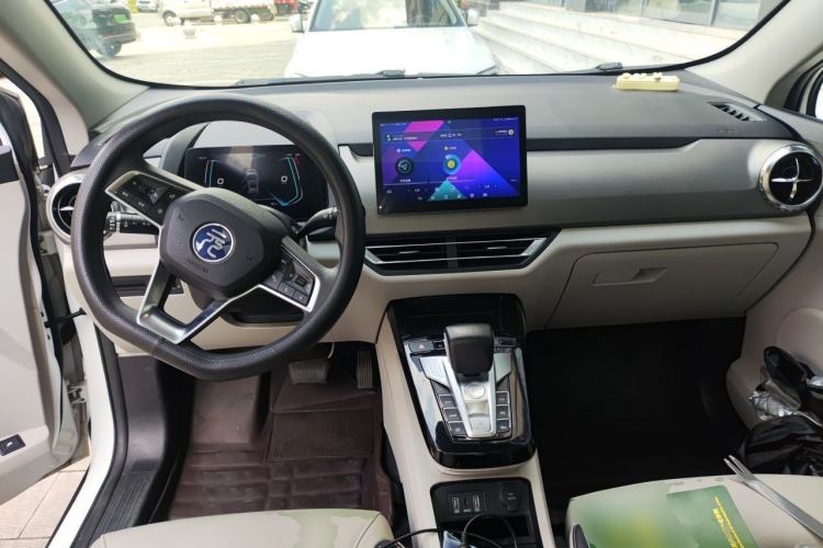 Used BYD Yuan Pro 2021 401 km Deluxe Version Center Console