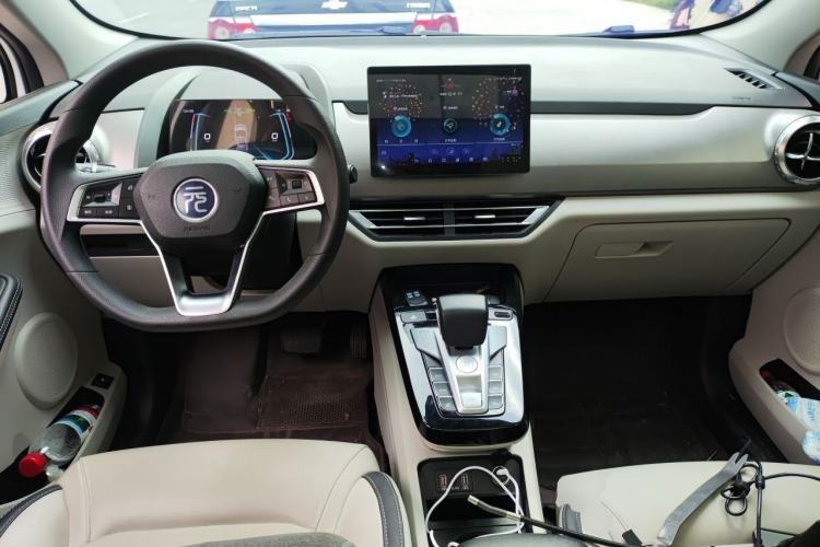 Used BYD Yuan Pro 2021 401 km Deluxe Version Center Console