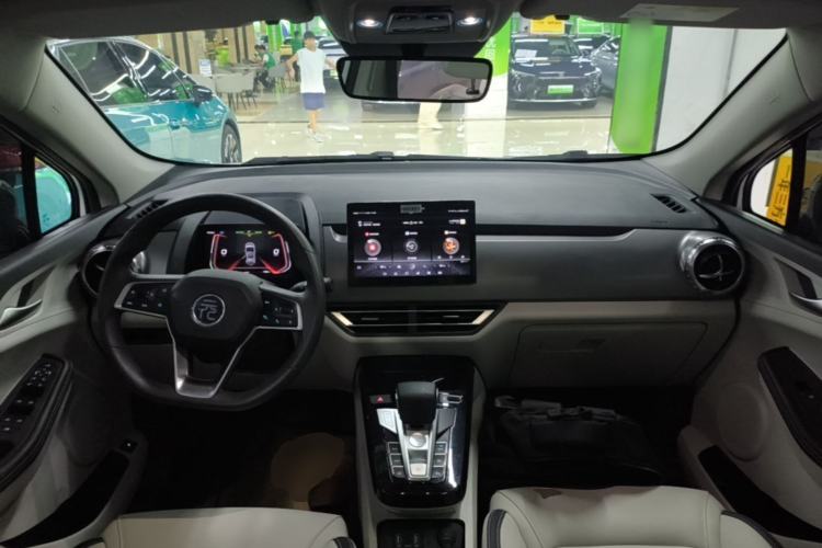Used BYD Yuan Pro 2021 401 km Deluxe Version Center Console