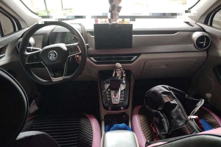Used BYD Yuan Pro 2021 401 km Luxury Version Center Console