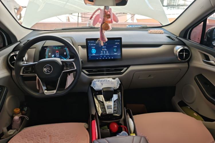 Used BYD Yuan Pro 2021 401 km Deluxe Version Center Console