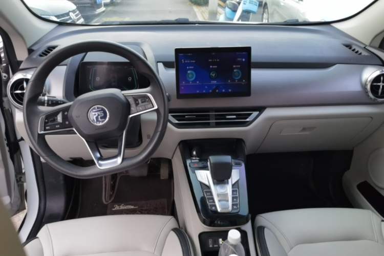 Used BYD Yuan Pro 2021 401 km Deluxe Version Center Console