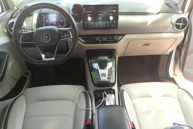 Used BYD Yuan Pro 2021 401 km Luxury Version Center Console