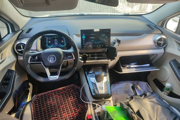 Used BYD Yuan Pro 2021 401 km Luxury Version Center Console