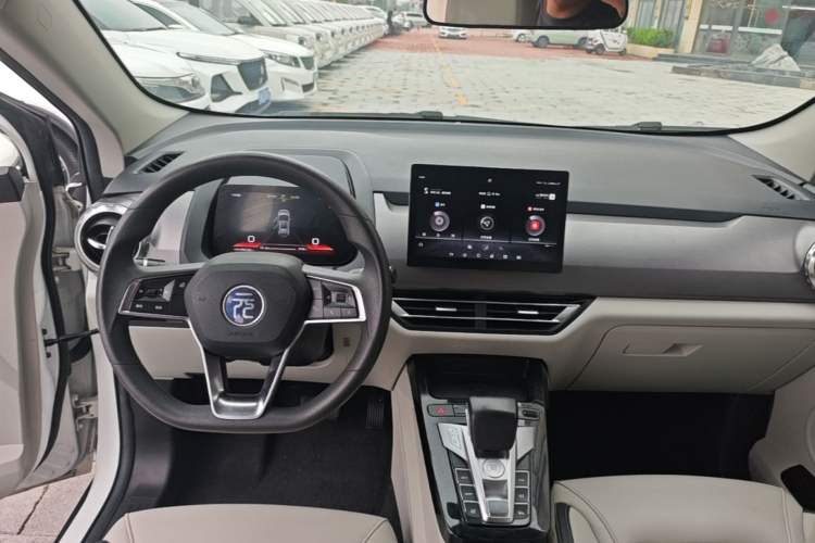 Used BYD Yuan Pro 2021 "Love for a Lifetime" Edition Center Console