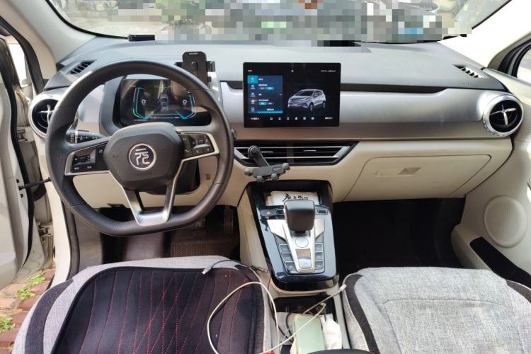 Used BYD Yuan Pro 2021 401 km Luxury Version Center Console