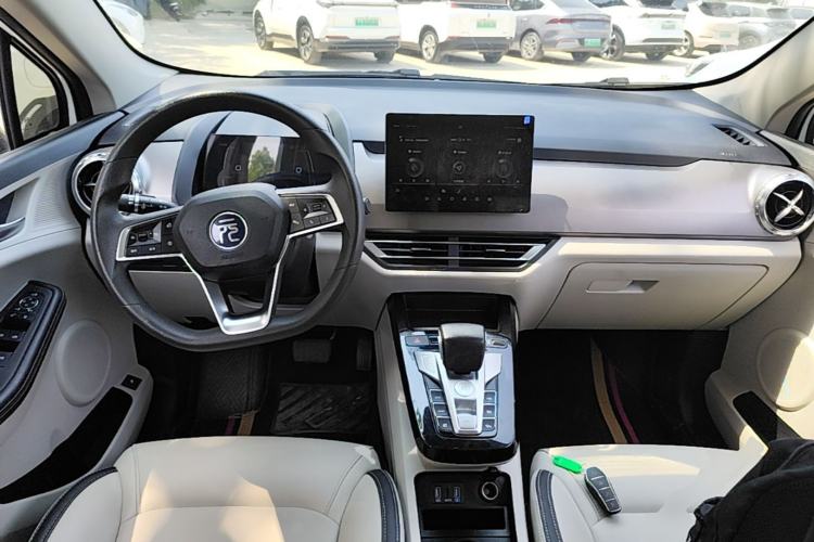 Used BYD Yuan Pro 2021 401 km Deluxe Version Center Console