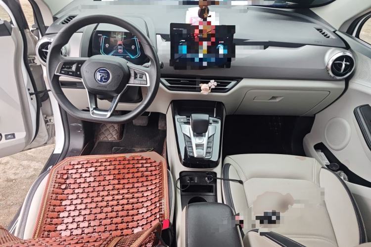 Used BYD Yuan Pro 2021 401 km Deluxe Version Center Console