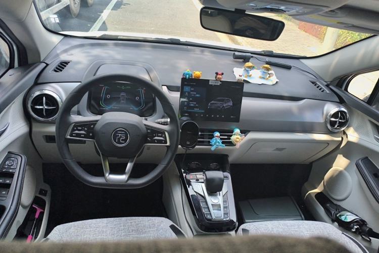 Used BYD Yuan Pro 2021 401 km Deluxe Version Center Console