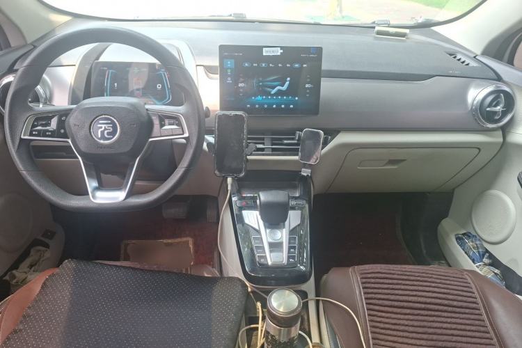Used BYD Yuan Pro 2021 401 km Deluxe Version Center Console