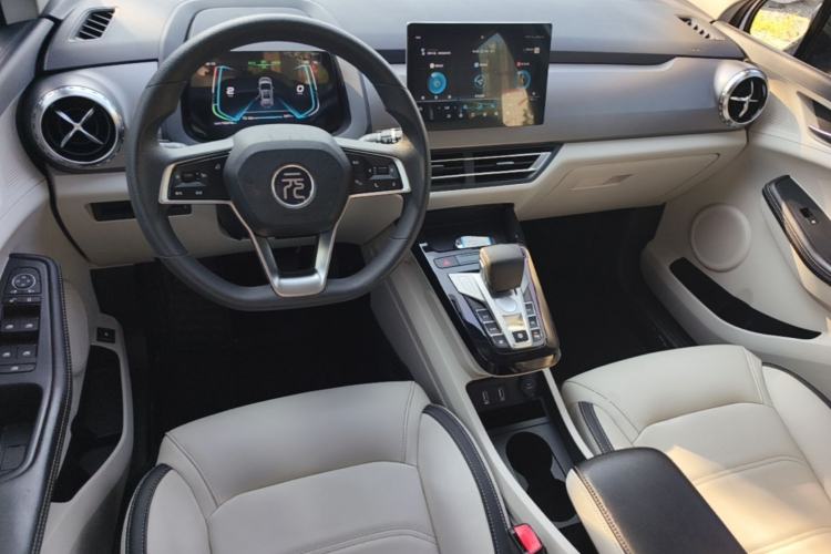 Used BYD Yuan Pro 2021 401 km Luxury Version Center Console