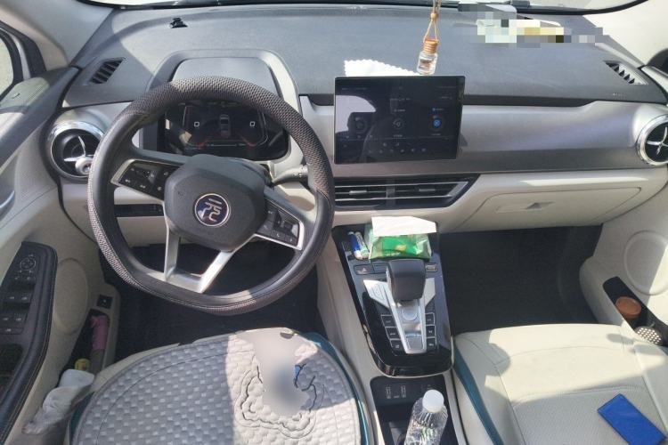 Used BYD Yuan Pro 2021 401 km Deluxe Version Center Console