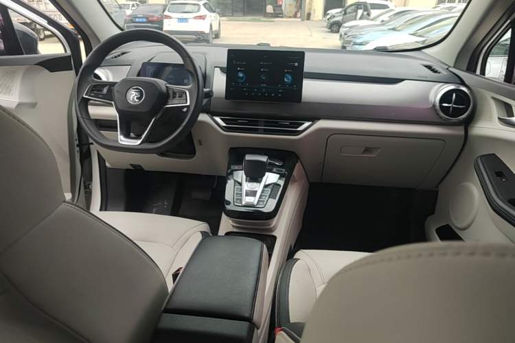Used BYD Yuan Pro 2021 "Love for a Lifetime" Edition Center Console