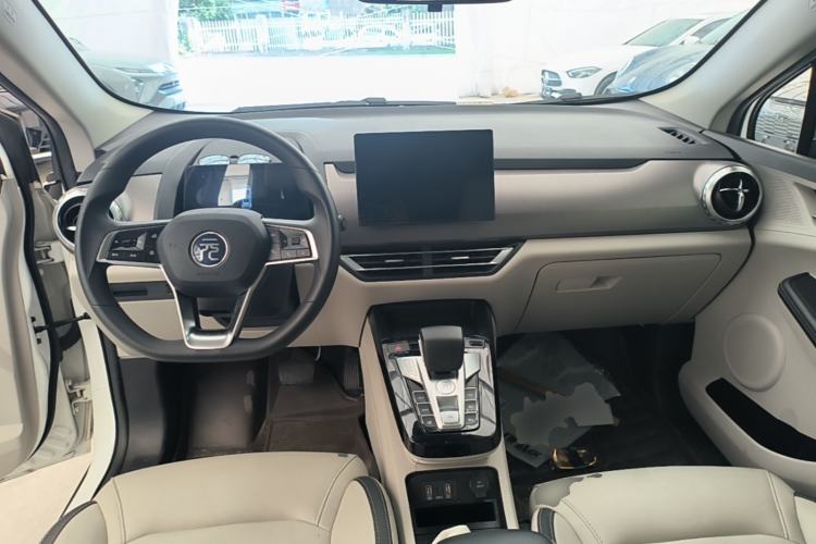 Used BYD Yuan Pro 2021 401 km Deluxe Version Center Console