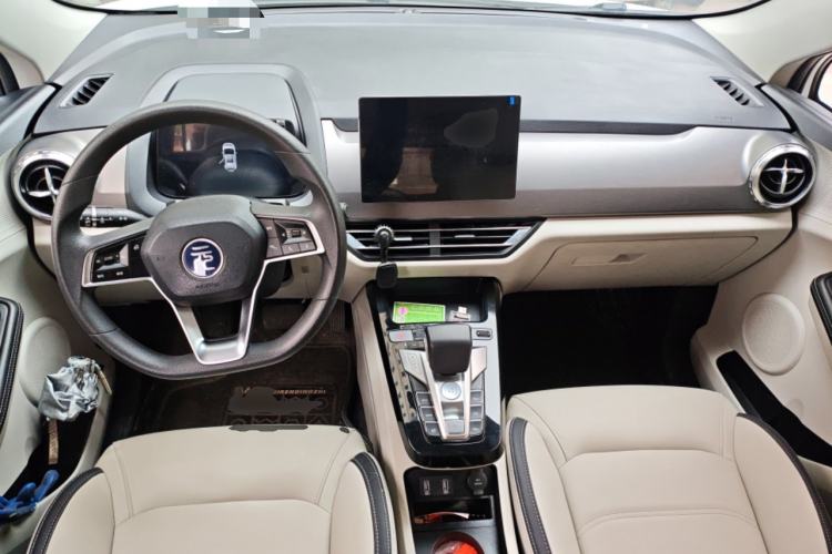 Used BYD Yuan Pro 2021 401 km Luxury Version Center Console