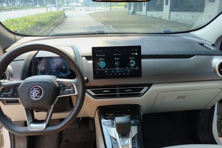 Used BYD Yuan Pro 2021 401 km Deluxe Version Center Console