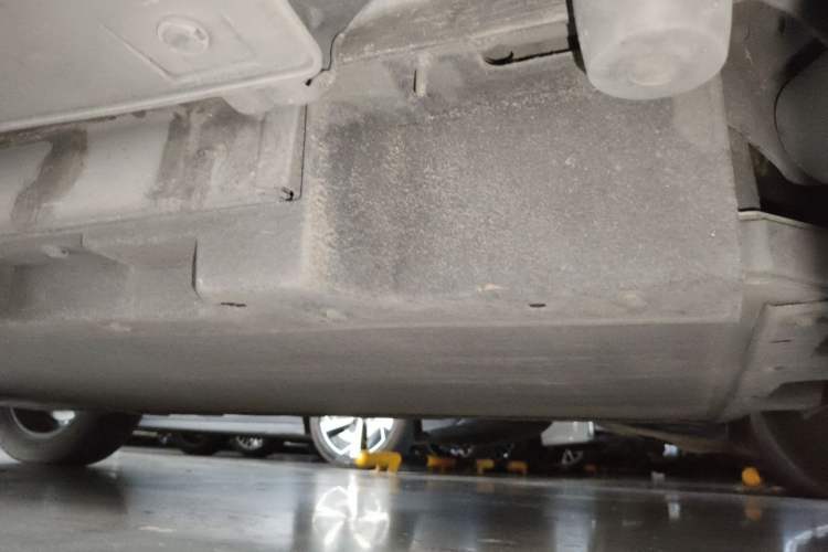 Used BYD Yuan Pro 2021 401 km Luxury Version Chassis Rear Left