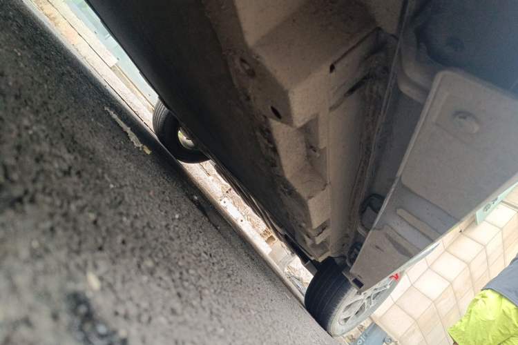 Used BYD Yuan Pro 2021 401 km Deluxe Version Chassis Rear Right