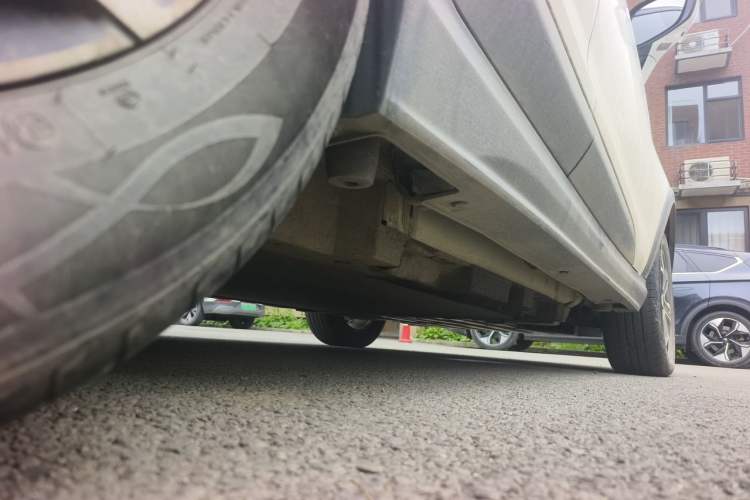 Used BYD Yuan Pro 2021 401 km Deluxe Version Chassis Rear Right