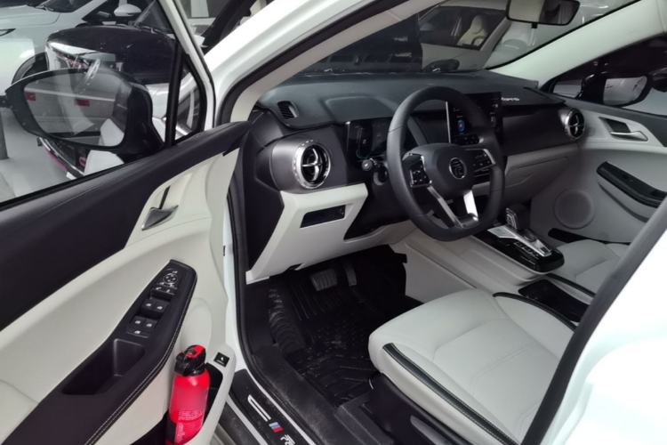 Used BYD Yuan Pro 2021 401 km Deluxe Version Driver Seat