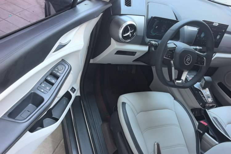 Used BYD Yuan Pro 2021 401 km Luxury Version Driver Seat