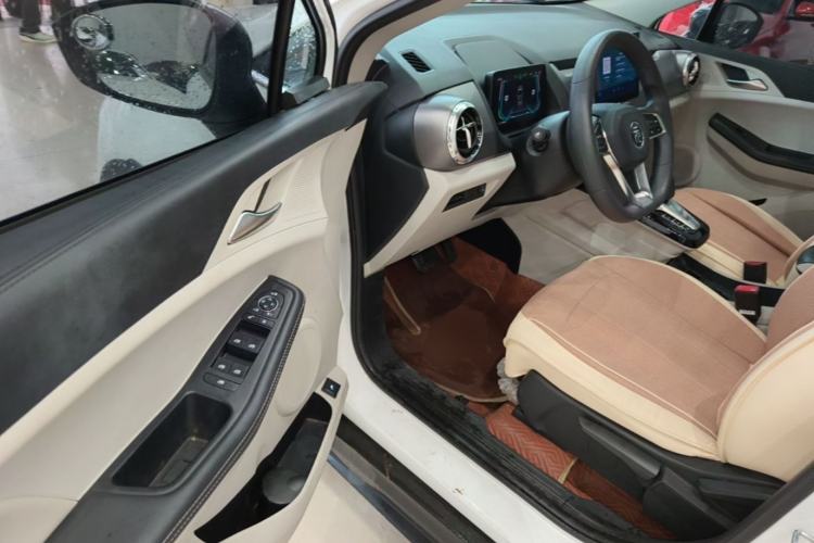 Used BYD Yuan Pro 2021 401 km Deluxe Version Driver Seat