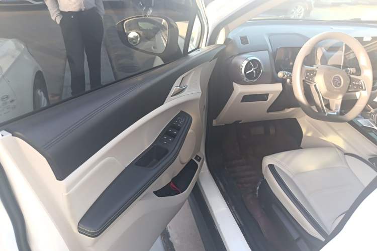 Used BYD Yuan Pro 2021 401 km Luxury Version Driver Seat