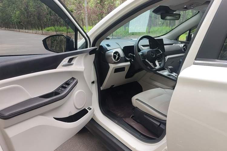 Used BYD Yuan Pro 2021 "Love for a Lifetime" Edition Driver Seat