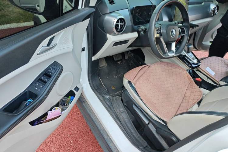 Used BYD Yuan Pro 2021 401 km Luxury Version Driver Seat