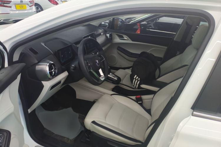 Used BYD Yuan Pro 2021 401 km Deluxe Version Driver Seat