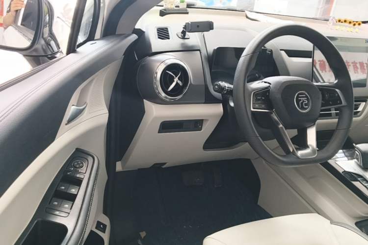 Used BYD Yuan Pro 2021 401 km Luxury Version Driver Seat