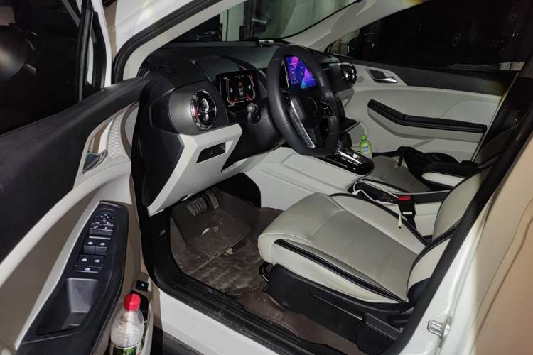 Used BYD Yuan Pro 2021 401 km Luxury Version Driver Seat
