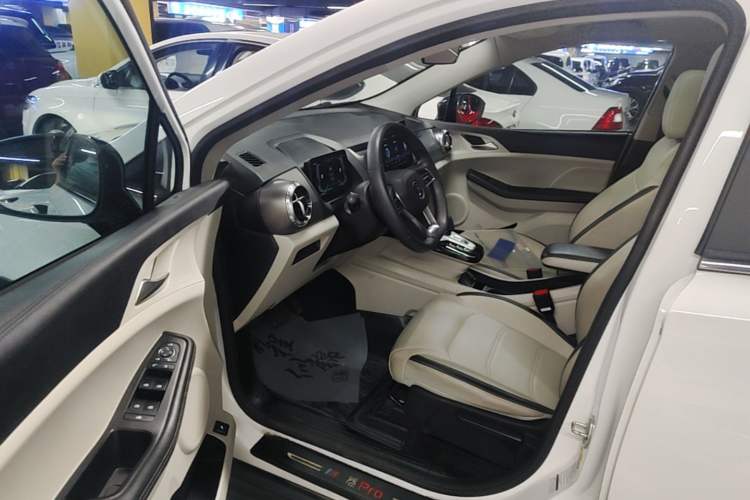 Used BYD Yuan Pro 2021 401 km Deluxe Version Driver Seat